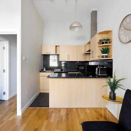 Great 2 Bedroom Apt By The Beach And Town Brighton Exterior foto